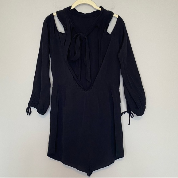 Shilla The Label Black Cold Shoulder Tie Back Shorts Romper, Size Medium - Picture 6 of 13